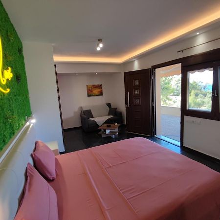 Theasis 4 Luxury Studio With Sea View Neos Marmaras Exterior photo